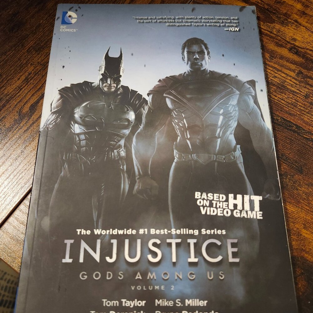Injustice: Gods Among Us - Vol 2 - Paperback